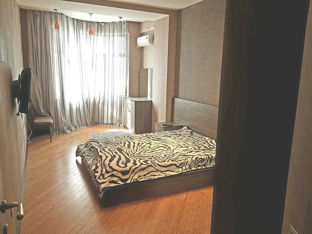 Apartment On Mirqasimov St.29 Baku Ngoại thất bức ảnh